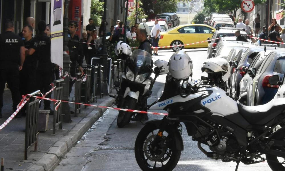 Πειραιάς: Η στιγμή της σύλληψης του 68χρονου που σκότωσε τον 39χρονο